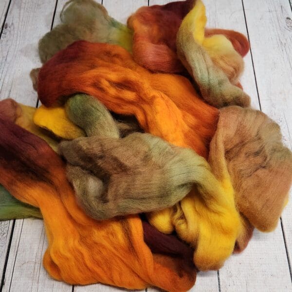 Aladin's Market ~ 100g Hand-Dyed Luxury Combed Top Fiber - Image 4